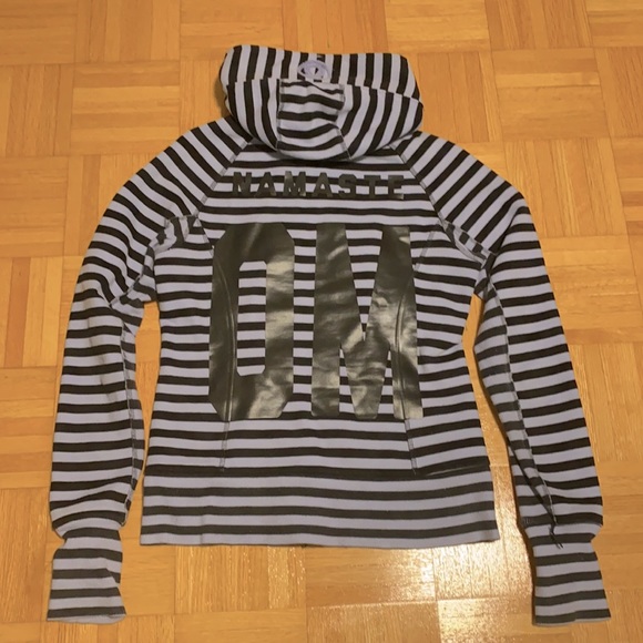 Lululemon women’s hoodie size 6 “Namaste/ OM” - Picture 2 of 2